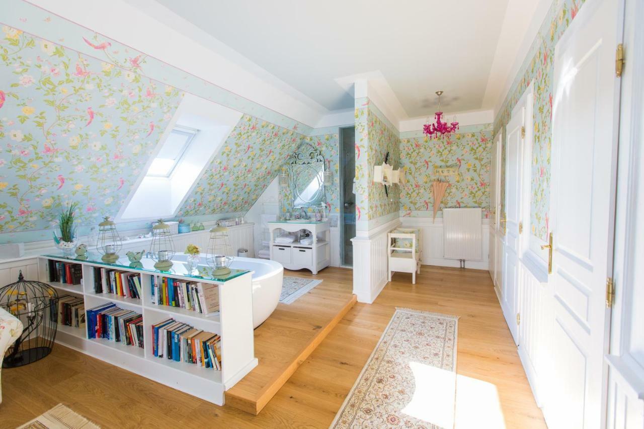 Oleander Romantik Zimmer Trausdorf an der Wulka Екстериор снимка
